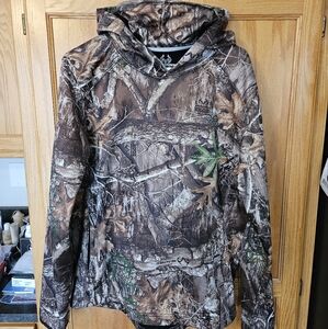 Realtree Edge Men Performance Pullover Hoodie with Neck Gaiter